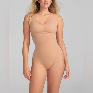 HoneyLove SuperPower Thong Womens Size M Sand Shapewear Seamless Sculpting